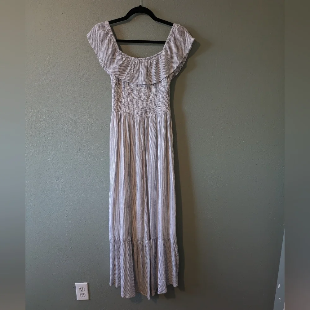 Abercrombie & Fitch Viscose Striped Flowy Ruffle Hem Maxi Dress Size S
